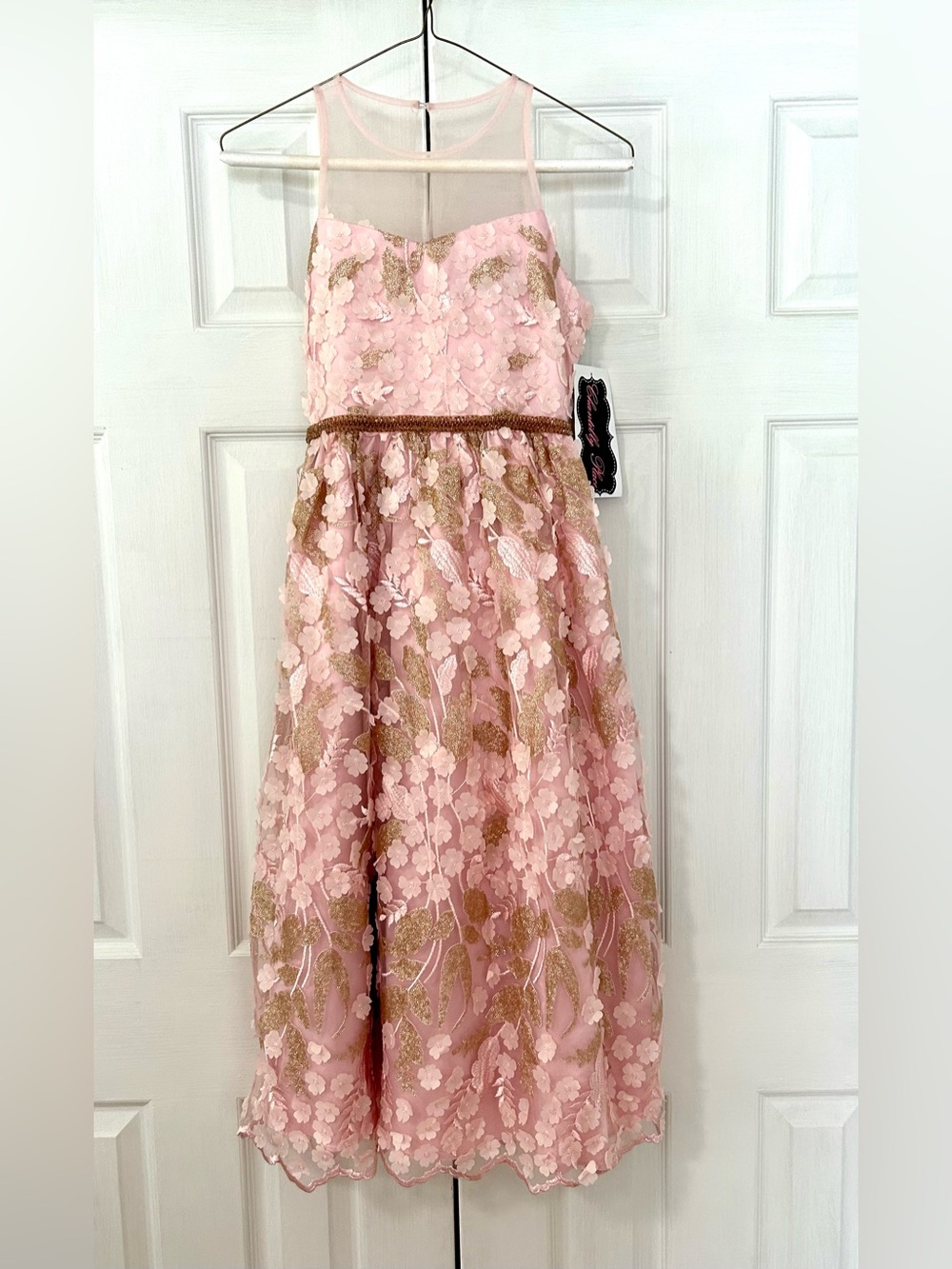 New Chantilly place girls dress size 12 weddings/party/pageants